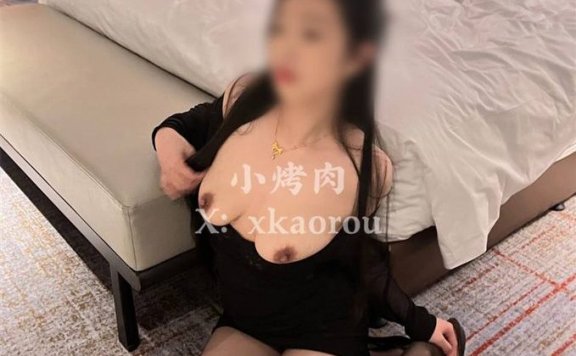 小烤肉 – 新作 5月反差婊最新订阅啪啪福利 [4P1V-650MB] 持续更新中 百度云