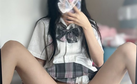 原味阿瑶@ya0mei – [288定制] 10分钟猫儿JK制服定制 [13P1V-662MB] 持续更新中 百度云