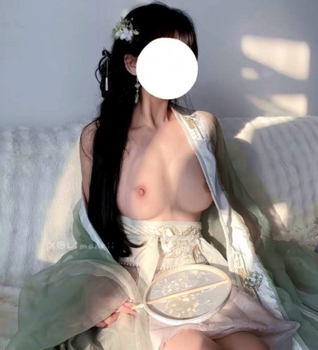 Kin@Kirin11121 – [自购首发] [520门槛] [含新26分钟] 48分钟 顶级E奶福利姬自慰福利订阅 [26P5V-2.99G] 持续更新中